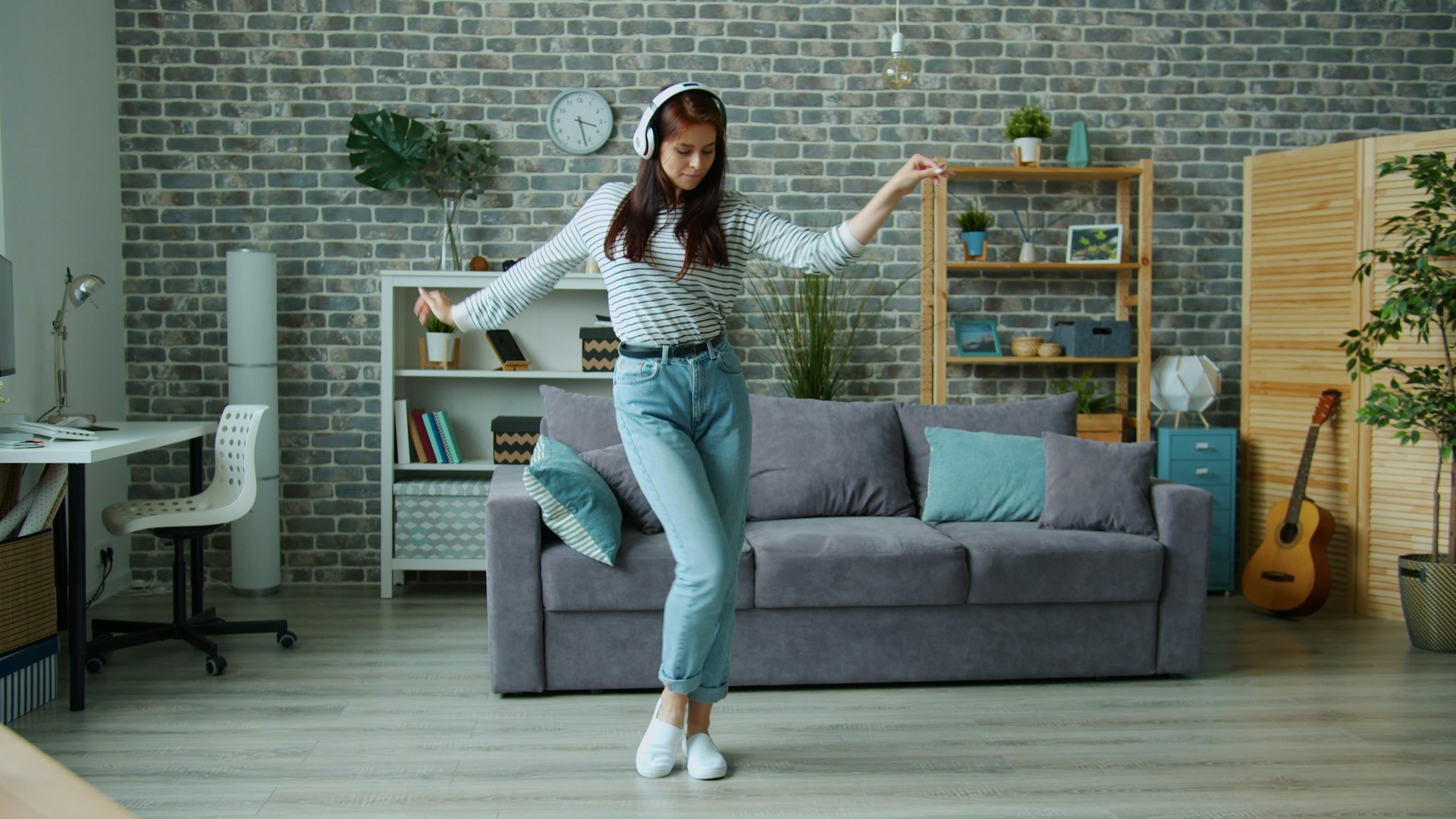 Single, Independen, dan Tanpa Anak: Mengapa Kamu Tetap Butuh 'Exit Plan'?